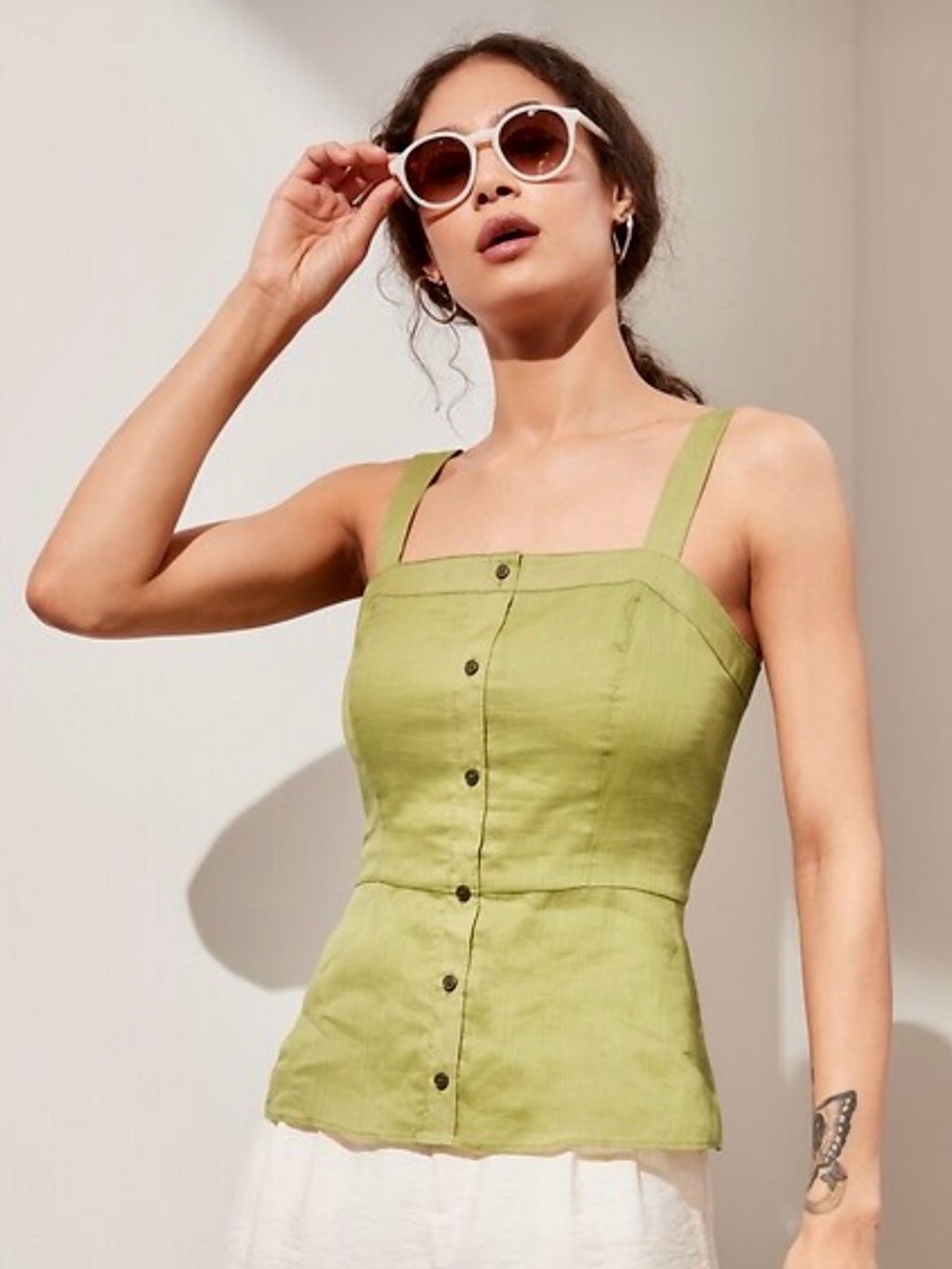 NWT- Banana Republic Green square neck sleeveless peplum top, size L